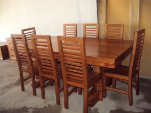 Comedor 8 personas Modelo 4 piñas