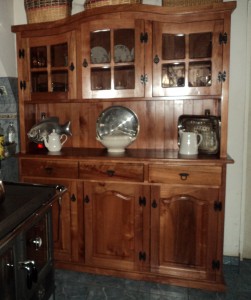 Alacena de 3 Cuerpos con Sombrero